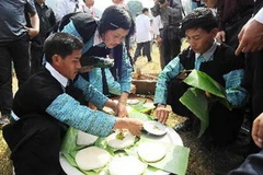Những chiếc bánh dày của người H'Mông. (Nguồn: TTXVN)