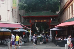 Chinatown luôn tấp nập du khách và thực khách. (Ảnh: Đỗ Vân)