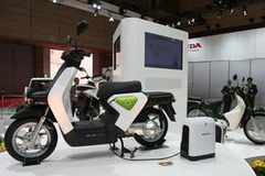 Mẫu xe ga chạy điện Honda EVE-neo (Nguồn: Internet)