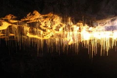 Dạng thạch sợi trong hang động. Ảnh minh họa. (Nguồn: Internet)