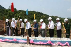 Lễ khởi công xây dựng mốc đại 635. (Nguồn: thanhnien.com.vn)