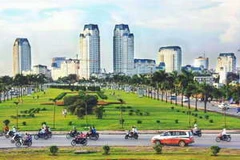 Triển lãm ảnh "Đẹp và chưa đẹp trong cuộc sống"