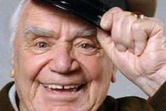 Diễn viên Ernest Borgnine. (Nguồn: Internet)