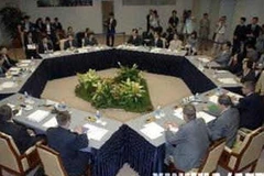 Một cuộc đàm phán của đại diện 6 bên: Triều Tiên, Hàn Quốc, Trung Quốc, Nhật Bản, Nga và Mỹ. (Nguồn: Xinhua/AFP)