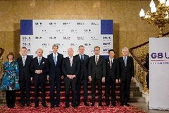 Các Ngoại trưởng G-8 chụp ảnh tại Hội nghị. (Nguồn: AFP/TTXVN)