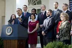 Tổng thống Barack Obama khẳng định đạo luật cải cách y tế cho phép tất cả công dân Mỹ đều được hưởng mọi quyền lợi về y tế. (Nguồn: AFP/TTXVN)