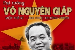 Bìa cuốn sách "Đại tướng Võ Nguyên Giáp, một thế kỷ - hai cuộc trường chinh."