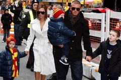 Victoria Beckham cùng chồng và các con. (Nguồn: Internet)