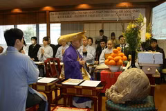 Đại lễ cầu an, cầu siêu cho các nạn nhân động đất-sóng thần Nhật Bản. (Ảnh: Sơn-Hà/Vietnam+)