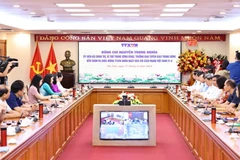 Trưởng Ban Tuyên giáo Trung ương Nguyễn Trọng Nghĩa và các đại biểu tại buổi đến thăm, chúc mừng TTXVN nhân Ngày Báo chí cách mạng Việt Nam. (Ảnh: Minh Đức/TTXVN)