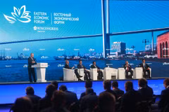 Tổng thống Nga Vladimir Putin phát biểu tại Diễn đàn Kinh tế phương Đông lần thứ 7, ngày 7/9/2022. (Ảnh: TTXVN phát)