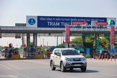 Sáng 1/8/2022, 100% các tuyến cao tốc trên cả nước đã chính thức áp dụng thu phí tự đồng không dừng (ETC) toàn tuyến.