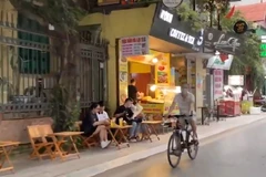 [Video] Lấn chiếm ghế đá, vỉa hè có còn tiếp diễn tại Hồ Tây?