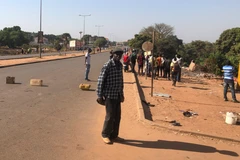 Nhiều nguồn tin cho biết đã nghe thấy tiếng súng dữ dội ở thủ đô của Guinea-Bissau gần một khu phức hợp chính phủ, nơi một cuộc họp nội các đang được tổ chức. (Nguồn: aljazeera.com)