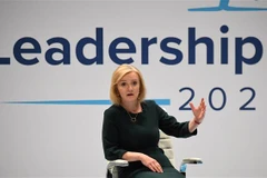 Bà Liz Truss phát biểu tại một sự kiện của Đảng Bảo thủ ở Perth (Anh), ngày 16/8/2022. (Ảnh: AFP/TTXVN)