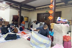 Người sơ tán ổn định sinh hoạt tại chùa Nhân Hòa, Warszawa. (Ảnh: Hồng Kỳ/Vietnam+)