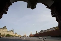 Quảng trường Đỏ ở Mátxcơva quang đãng sau cơn mưa. (Ảnh: AP)