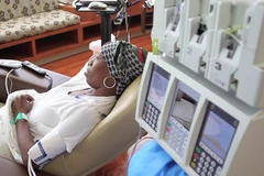 Điều trị ung thư. (Nguồn: cancer.gov)