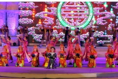 Một tiết mục biểu diễn trong lễ khai mạc. (Ảnh: Quốc Việt/Vietnam+)