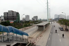 Một điểm Nhà chờ xe buýt nhanh BRT đã được bàn giao cho Tổng Công ty Vận tải Hà Nội. (Ảnh: Nguyễn Văn Cảnh/ TTXVN)