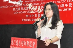 Phó Tổng lãnh sự Vũ Chi Mai phát biểu tại buổi lễ. (Ảnh: Xuân Tuấn-Đức Nam/Vietnam+)