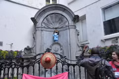 Cu tè Manneken Pis sẽ 'tè' ra sữa. (Ảnh: Hương Giang/Vietnam+)