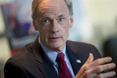 Thượng nghị sỹ Tom Carper. (Nguồn: PressTV)