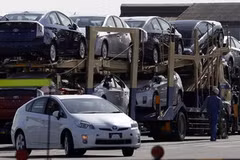 Mẫu xe Prius mới nhất tại nhà máy ở Tokyo. (Ảnh: Reuters)