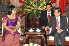 Chủ tịch nước tiếp Viện trưởng Viện Công tố bên cạnh Tòa án tối cao Campuchia. (Ảnh: Doãn Tấn/TTXVN)