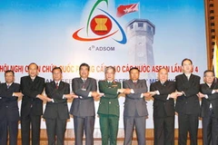 Các trưởng đoàn chụp ảnh chung. (Ảnh: Thống Nhất/TTXVN)