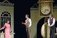 Một cảnh trong vở "Nhà búp bê" của Henrik Ibsen do Nhà hát Tuổi trẻ dàn dựng. (Ảnh: Internet)