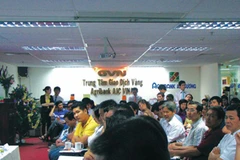 Cảnh nhộn nhịp một thời ở Trung tâm Giao dịch vàng AgriBank-AJC VINA (Ảnh: Doanh Nhân)