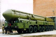 Tổ hợp tên lửa Topol. (Ảnh: Internet)
