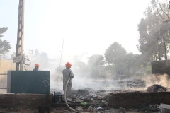 Phú Thọ: Cháy bãi chứa phế liệu, Quốc lộ 32C tắc cục bộ