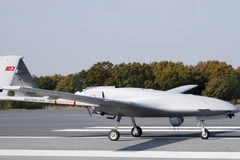 Một máy bay không người lái Bayraktar TB2 của Thổ Nhĩ Kỳ. (Nguồn: thedefensepost.com)