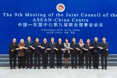 Các đại biểu tại cuộc họp lần thứ 9 Hội đồng chung của Trung tâm ASEAN-Trung Quốc. (Ảnh: Hữu Chiến/Vietnam+)