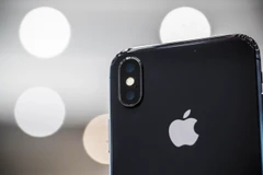 Điện thoại iPhone X. (Nguồn: Cnet)
