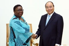 Thủ tướng Nguyễn Xuân Phúc tiếp Bộ trưởng Ngoại giao Liberia Marjon Vashti Kamara. (Ảnh: Thống Nhất/TTXVN)