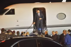 Thủ tướng Liban Saad al-Hariri tới sân sân bay quốc tế Beirut ngày 21/11. (Nguồn: AFP/TTXVN)