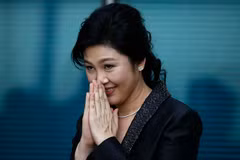 Bà Yingluck Shinawatra tới tòa án ở Bangkok, Thái Lan ngày 1/8. (Nguồn: EPA/TTXVN)