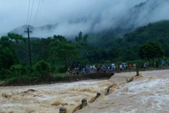 Nước lũ lên cao ở huyện Kim Bôi, Hòa Bình. (Nguồn: Báo Hòa Bình)