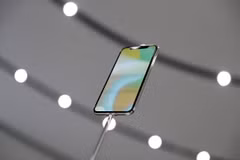 Mẫu điện thoại iPhone X. (Nguồn: Shutterstock)
