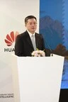 Huawei ra mắt các sản phẩm cũng như giải pháp hoàn toàn mới cho thị trường thương mại và bên cạnh đó, hợp tác với các đối tác để đẩy nhanh công cuộc phát triển trí tuệ số cho các doanh nghiệp vừa và nhỏ