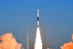 Một tên lửa đẩy được phóng từ Trung tâm phóng vệ tinh Tửu Tuyền ở tỉnh Cam Túc, Tây Bắc Trung Quốc. (Ảnh: THX/TTXVN)