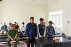 Các bị cáo tại phiên tòa xét xử. (Nguồn: Báo Quảng Ninh)