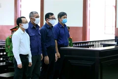Các bị cáo tại phiên tòa. (Ảnh: Thành Chung/TTXVN)