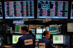 Giao dịch viên tại sàn giao dịch chứng khoán New York. (Nguồn: AFP/TTXVN)