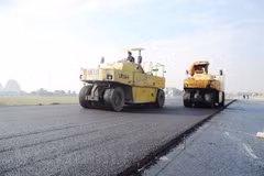 Các Dự án Cao tốc Bắc-Nam vẫn chiếm nhiều nhất nguồn vốn đầu tư công cần phải giải ngân của Bộ Giao thông Vận tải. (Ảnh: Việt Hùng/Vietnam+)