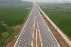 Dự án cao tốc Mai Sơn-Quốc lộ 45 đang hoàn thiện các hạng mục cuối để khánh thành vào ngày 29/4. (Ảnh: CTV/Vietnam+)