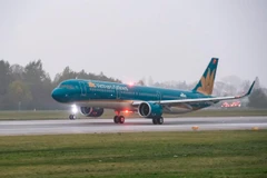 Dự kiến cơn bão số 1 sẽ đổ bộ quanh khu vực Đông Bắc Việt Nam và ảnh hưởng đến hoạt động khai thác hàng không của miền Bắc. (Ảnh: PV/Vietnam+)